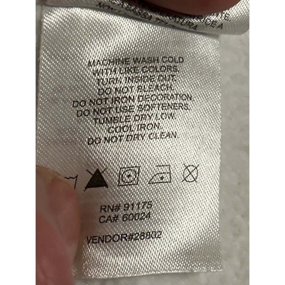 FILA White Pullover EUC Women's Top Size M - Picture 11 of 11